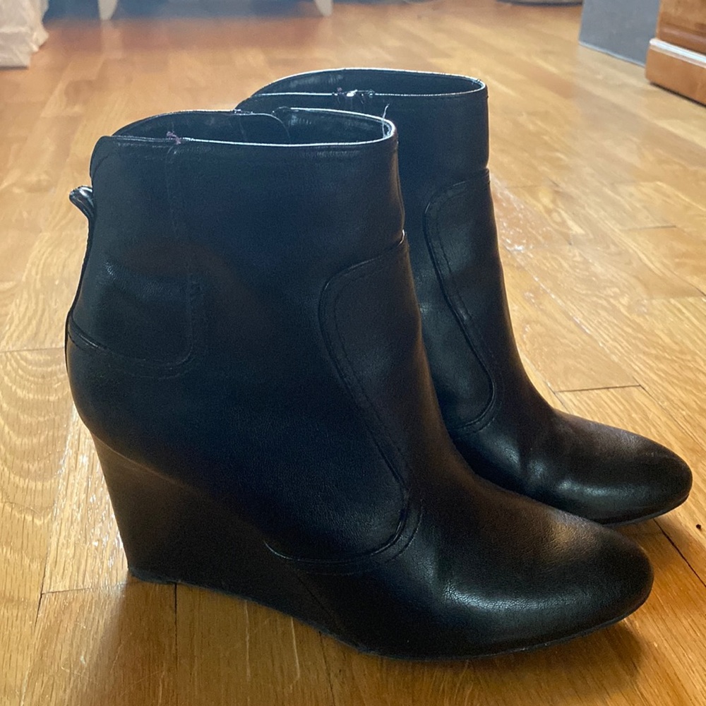 Nine West wedge bootie